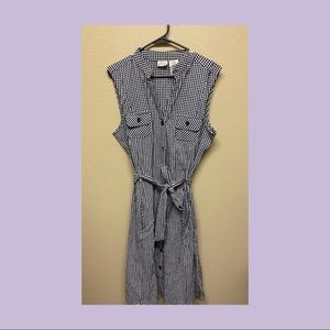 Sleeveless black + white plaid dress with pockets